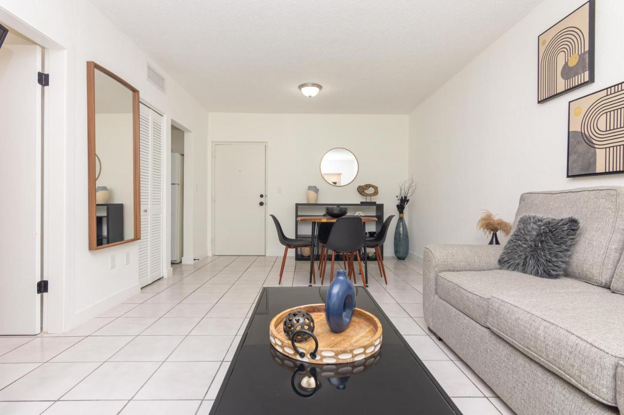 One Bedroom Apartment - With Parking & Balcony - Heart Of Wynwood Miami Extérieur photo